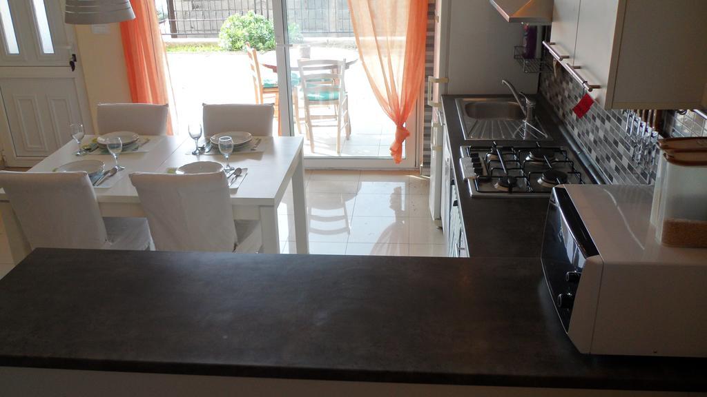 Apartment Sanja Primosten Bagian luar foto